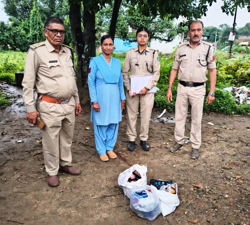 झूला पुल और हर्राभाट में दबिश, अवैध शराब जब्त